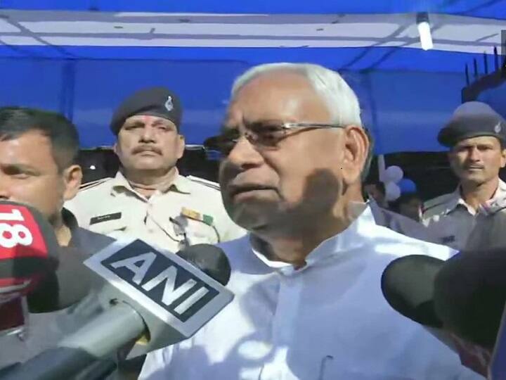 BJP ally Nitish Kumar demands Sadhvi Pragya's resignation over her 'Nathuram Godse' remark BJP ally Nitish Kumar demands Sadhvi Pragya's resignation over her 'Nathuram Godse' remark BJP ally Nitish Kumar demands Sadhvi Pragya's resignation over her 'Nathuram Godse' remark