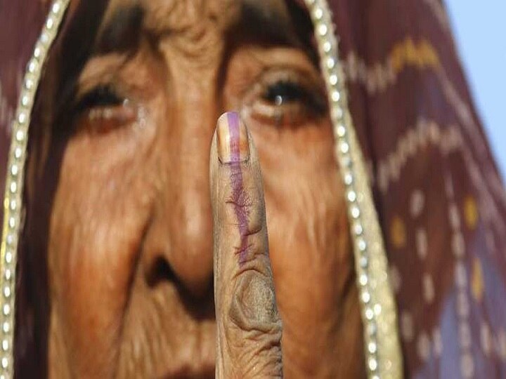 Lok Sabha Elections 2019: World's highest polling station in Himachal Pradesh with 49 voters records 53% voting in two hours Lok Sabha Elections 2019: World's highest polling station in Himachal Pradesh with 49 voters records 53% voting in two hours