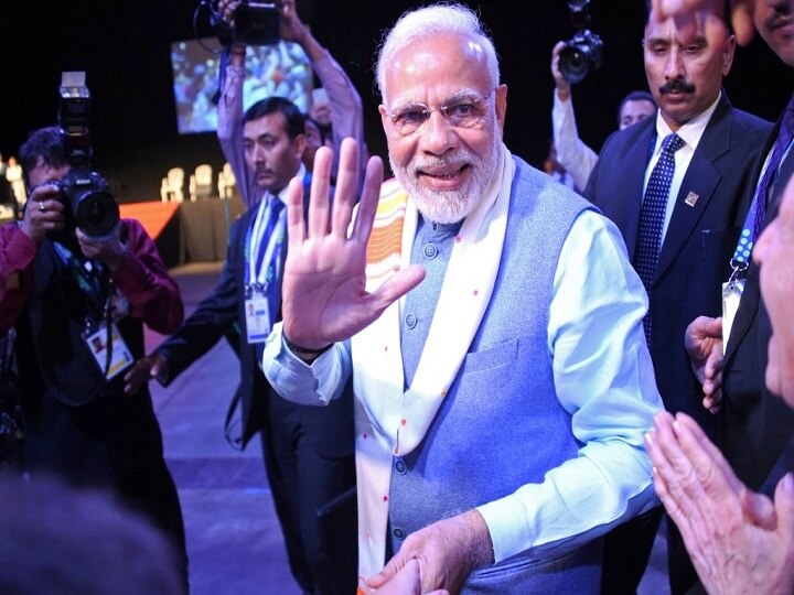 ABP News Exit Poll PM Modi-led NDA set to return to power with 277 seats, UPA to get 135 ABP Exit Poll: NDA helmed by Modi set to do an encore with 277 seats leaving UPA behind with 130