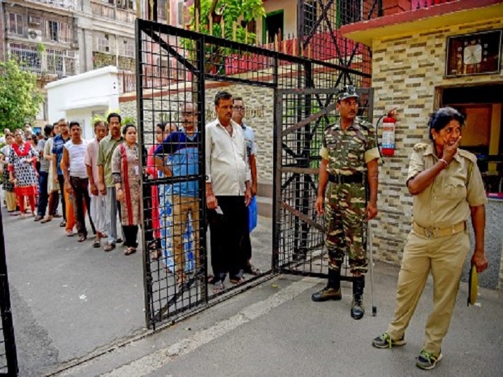 Amid reports of EVM glitches, poll violence reported in West Bengal 7th phase election Amid reports of EVM glitches, poll violence reported in West Bengal 7th phase election