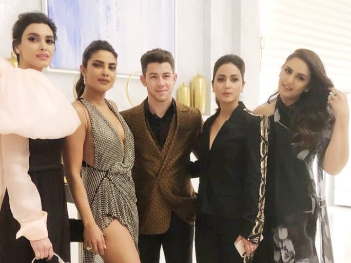 Cannes 2019 Priyanka Chopra Nick Jonas strike a pose with