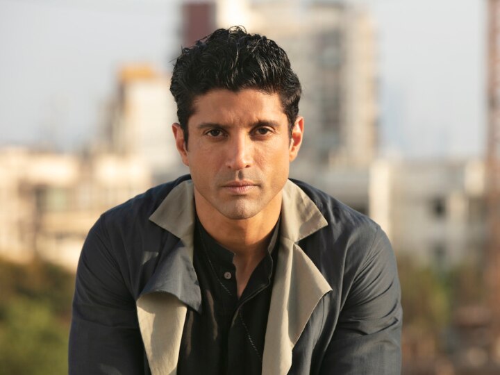Farhan Akhtar 'bit too late' in appealing to voters of Bhopal, gets TROLLED, actor comes with a comeback Farhan Akhtar's savage comeback after being TROLLED over Pragya Thakur tweet