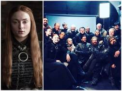'Game of Thrones' actress Sophie Turner bids farewell to the show & her character 'Sansa Stark'!