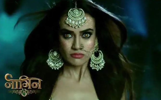 Colors TV’s ‘Naagin 3’ has managed to keep the viewers hooked on to their television sets ever since it aired its first episode on June 2. The show starring Surbhi Jyoti, Pearl V Puri and Anita Hassanandani will telecast its final episode on May 26. The supernatural show will be replaced by Deepika Singh Goyal and Namik Paul starrer ‘Kawach 2’.