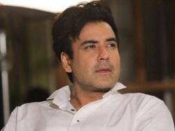 Rape accused Karan Oberoi suffers a PANIC ATTACK in the police van; TV actor to spend 14 nights more in Jail!