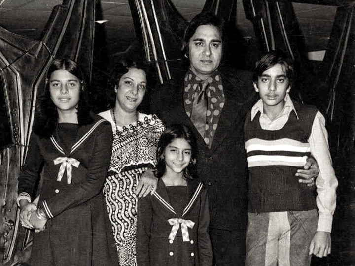 Sanjay Dutt remembers father Sunil Dutt on his death anniversary, shares THROWBACK family PIC Sanjay Dutt remembers father Sunil Dutt on his death anniversary, shares THROWBACK family PIC