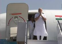 IN PICTURES: Days after MASSIVE victory in LS polls, PM Modi offers prayers at Kashi Vishwanath temple