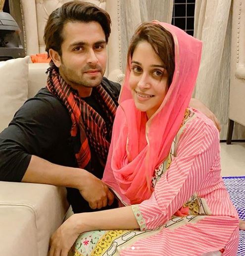 PICS & VIDEO: Bigg Boss 12 WINNER Dipika Kakar offers prayer & enjoys Iftaar with hubby Shoaib Ibrahim and his entire family at home!