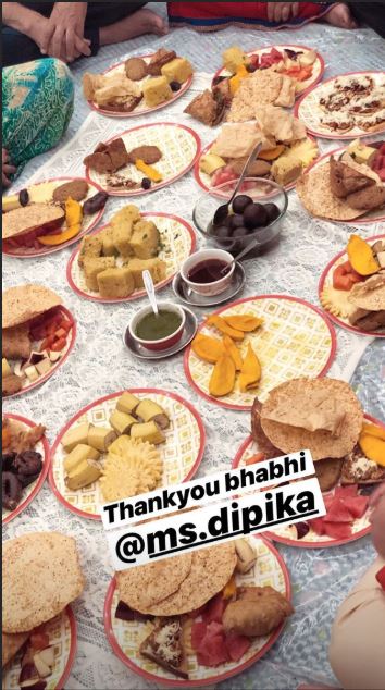 PICS & VIDEO: Bigg Boss 12 WINNER Dipika Kakar offers prayer & enjoys Iftaar with hubby Shoaib Ibrahim and his entire family at home!