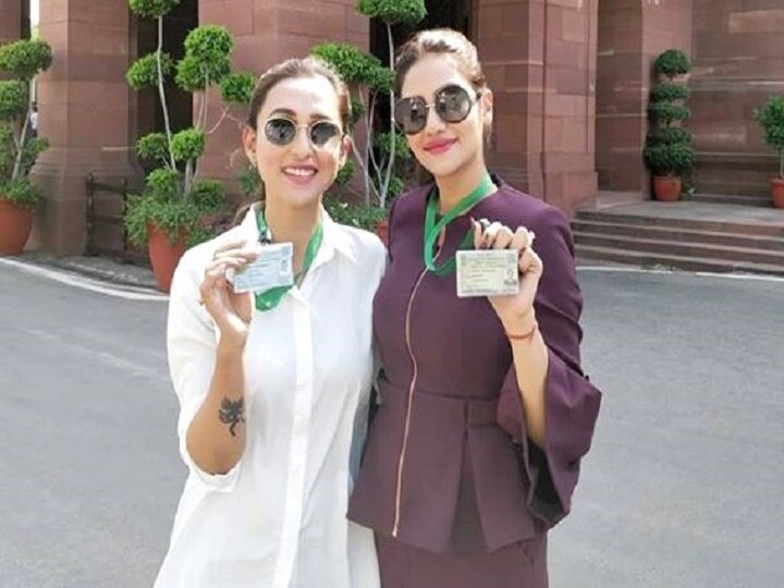 Trinamool newly elected MP Mimi Chakrabort, Nusrat Jahan trolled for western clothes in Parliament Trinamool's newly elected MP Mimi Chakraborty, Nusrat Jahan trolled for wearing ’western clothes’ in Parliament