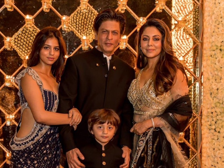 PICS: Shah Rukh Khan’s daughter Suhana Khan looks stunning as she attends friend’s birthday bash