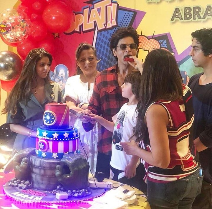 Here's the much awaited picture from Abram Khan's 6th Birthday bash held on May 27th at Taj Lands End hotel in Mumbai and we finally see the members together celebrating the big day. Suhana, Aryan and SRK's sister Shahnaz Lalarukh along with B'day boy Abram look on as Gauri feeds cake to the hubby SRK.