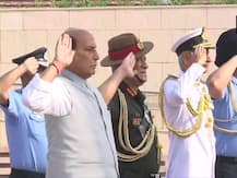 On the day of taking charge of office, Defence Minister Rajnath visits War Memorial