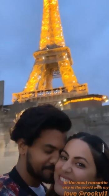 PICS & VIDEOS: Hina Khan spends a romantic evening in Paris with boyfriend Rocky Jaiswal!