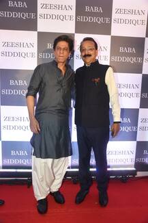 PICS: Shah Rukh Khan looks dapper in traditional pathani at Baba Siddique’s GRAND Iftar party 2019
