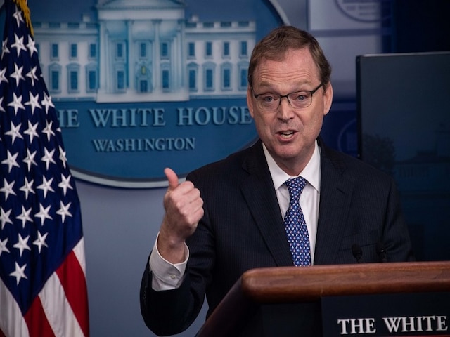 Trump announces departure of WH economic adviser Trump announces departure of WH economic adviser Kevin Hassett