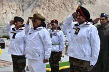 IN PICS: Defence Minister Rajnath Singh reaches Siachen, pays tribute to martyrs