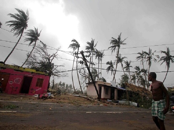 Cyclone Fani Aftermath: A month after storm, 1.64 lakh families still in darkness Cyclone Fani Aftermath: A month after storm, 1.64 lakh families still in darkness