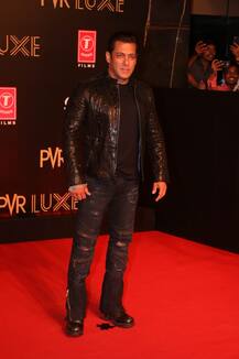 Bharat Premiere: Tiger Shroff, Disha Patani, Kriti Sanon, Janhvi Kapoor & other B\'wood celebs attend (SEE PICS)