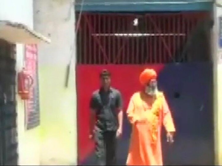 Came to thank him after elections- Sakshi Maharaj visits Unnao rape accused Kuldeep Singh Sengar in jail ‘Came to thank him after elections’: BJP's Sakshi Maharaj visits Unnao rape accused Kuldeep Singh Sengar in jail