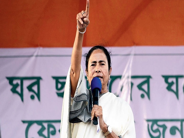 'There is nothing to fear, you go on supporting us': West Bengal CM Mamata Banerjee urges Muslim community at Eid gathering 'There is nothing to fear, you go on supporting us': Mamata Banerjee urges Muslim community at Eid gathering