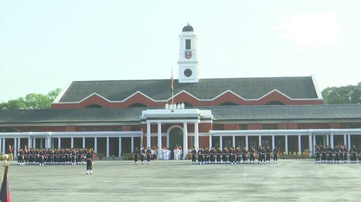 As many as 382 officers joined the Indian Army on Saturday after a passing out parade was organised at the Indian Military Academy (IMA), Dehradun. (ANI)