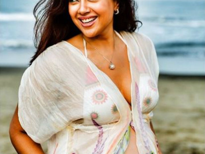 8-months PREGNANT Sameera Reddy HITS BACK at TROLLERS by sharing her BARE BABY BUMP PIC!  8-months PREGNANT Sameera Reddy HITS BACK at TROLLERS by sharing her BARE BABY BUMP PIC!