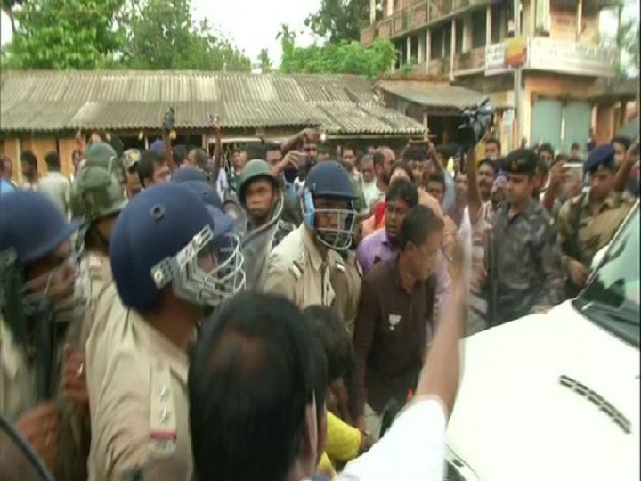 West Bengal violence: More tension in Kolkata as police stops BJP procession; Home Ministry issues strong advisory to Mamata govt More tension in Bengal as police stops BJP procession; MHA issues 'strong' advisory to Mamata govt