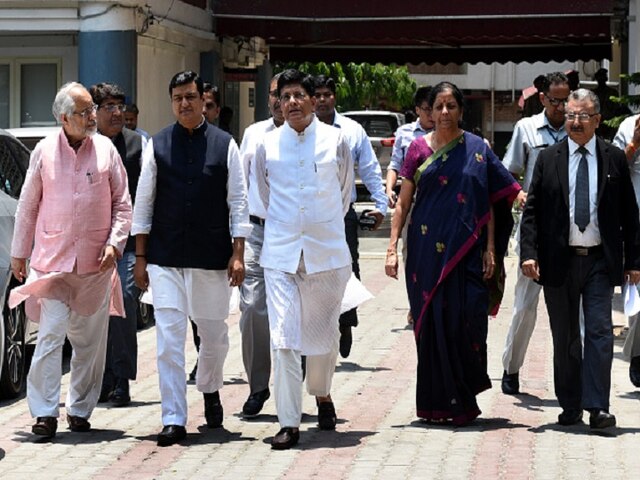 Finance Ministry, PMO to focus on key sectors to push for growth and jobs Finance Ministry, PMO to focus on key sectors to push for growth and jobs