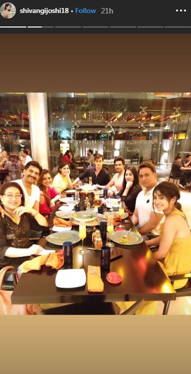 PIC: Shivangi Joshi, Mohsin Khan & other Yeh Rishta Kya Kehlata Hai actors enjoy dinner together
