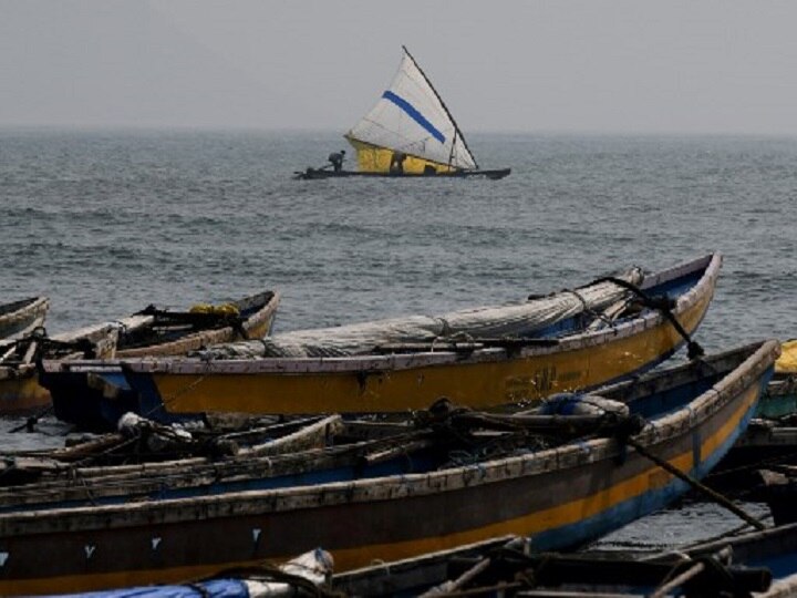 Coast Guard on high alert ahead of impending cyclone likely to hit Gujarat Coast Guard on high alert ahead of impending cyclone likely to hit Gujarat