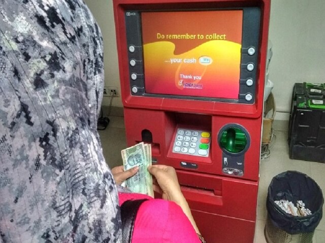 Alert! Finance Ministry mulling over proposal to levy 3-5% tax on cash withdrawals of Rs 10 lakh a year Finance Ministry mulling over proposal to levy 3-5% tax on cash withdrawals of Rs 10 lakh a year