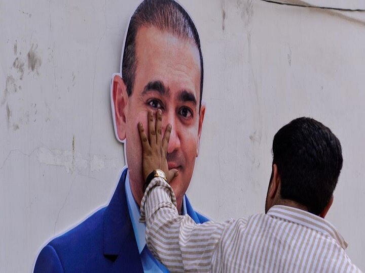 Nirav Modi UK Court hearing PNB Scam: Willing to be tagged through electronic device if granted bail Nirav Modi willing to be tagged through electronic device if granted bail, says lawyer at UK court hearing; verdict tomorrow