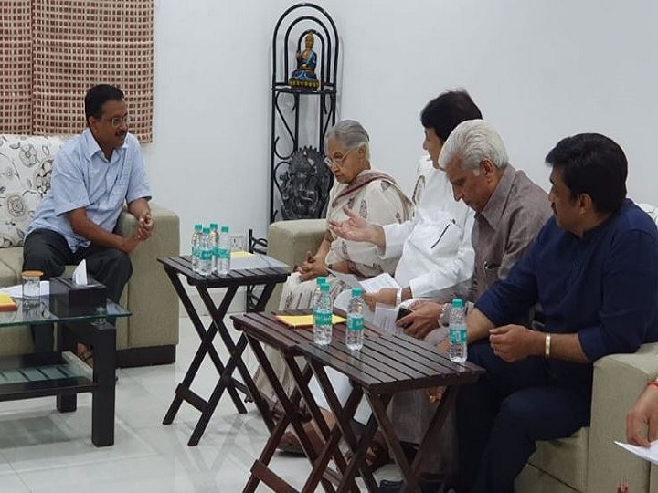 Sheila Dikshit meets Delhi CM, raises power and water supply-related issues Sheila Dikshit meets Delhi CM, raises power and water supply-related issues