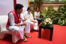 Amitabh Bachchan pays off loan of 2,100 farmers from Bihar, Donates amount at hands of Abhishek & Shweta at Jalsa.. View PICS!