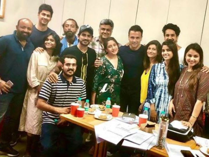 FIRST PIC of Sanjivani 2 actors Surbhi Chandana, Namit Khanna, Mohnish Behl, Gurdip Punj and others Here's the FIRST PIC of the full star-cast of Sanjivani 2 starring Surbhi Chandana & Namit Khanna in lead roles!