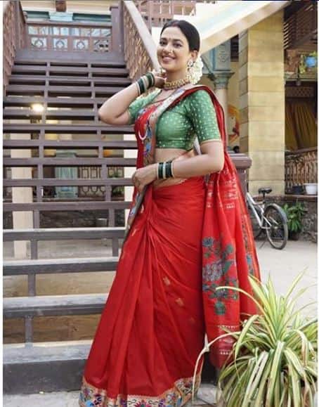 Shruti Sharma aka Dhanak from Gathbandhan-“I can't express my gratitude enough for the things he has done for me throughout his life, his encouragement, the values he has taught me, and his unconditional love is something I will cherish forever. I have grown up watching his acting skills and he has been my biggest inspiration to pursue my career in acting. It is every child’s wish to fulfil their parents dream and I think I am really very fortunate to get this opportunity as it was my father’s dream for me to become an actor. Thank you so much Pappa for being there for me always and wish you a very Happy Father’s Day.” (All PICS Credit- Instagram)