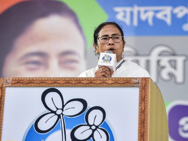 BJP accuses Mamata Govt of trying to create 'West Bangladesh' BJP Accuses Mamata Govt Of Trying To Create 'West Bangladesh'