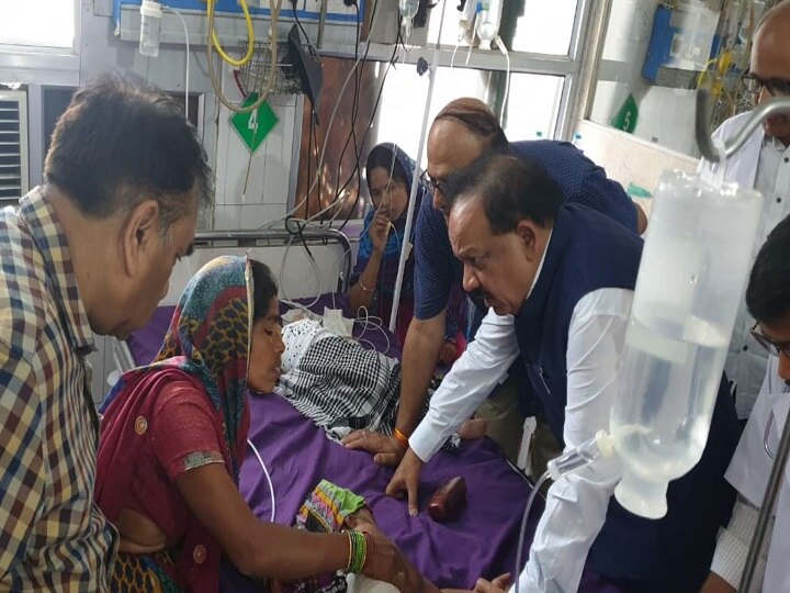 Bihar Encephalitis Death: Union Health Minister assures help to ailing children in Muzaffarpur, death toll rises to 93 Bihar Encephalitis Death: Union Health Minister assures help to ailing children in Muzaffarpur, death toll rises to 93