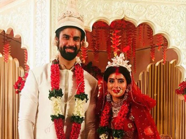 PICS: After Rajasthani wedding, Charu Asopa & Rajeev Sen tie the knot following Bengali rituals! After Rajasthani wedding, Charu Asopa & Rajeev Sen tie the knot following Bengali rituals! SEE PICS!