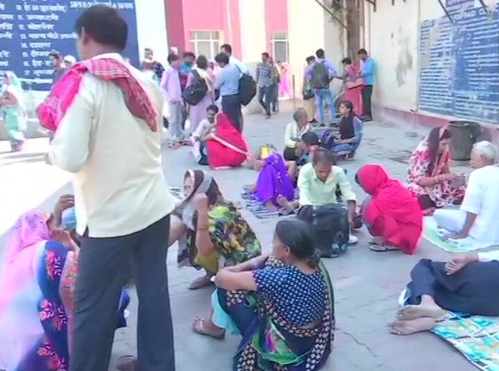 Health department sources said there was heavy rush at government hospitals since morning. (ANI)