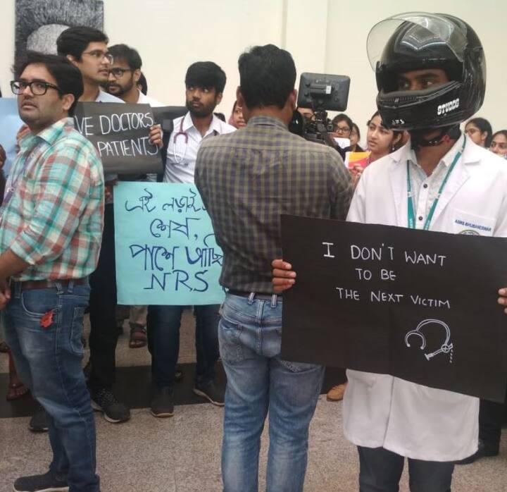 Junior doctors in West Bengal are on strike since June 11 after two of their colleagues were attacked and seriously injured allegedly by relatives of a patient who died at the NRS Medical College and Hospital in Kolkata. (ANI)
