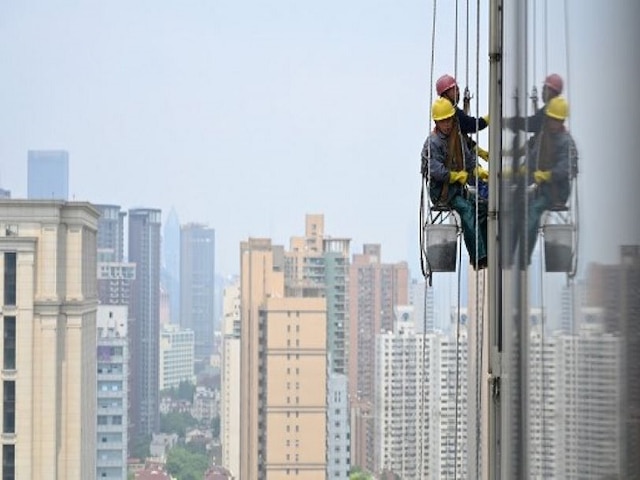 Delhi: Two men fall to death while cleaning Videocon Tower Delhi: Two men fall to death while cleaning videocon tower