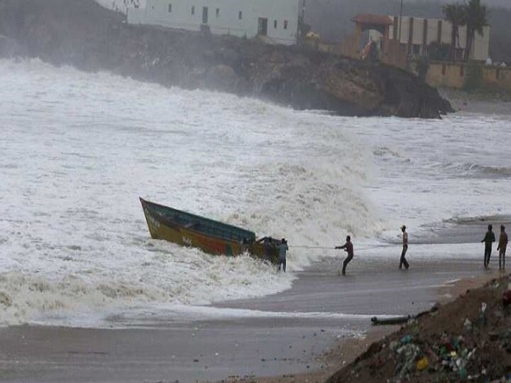 Cyclone Vayu weakens, crosses Kutch coast in Gujarat