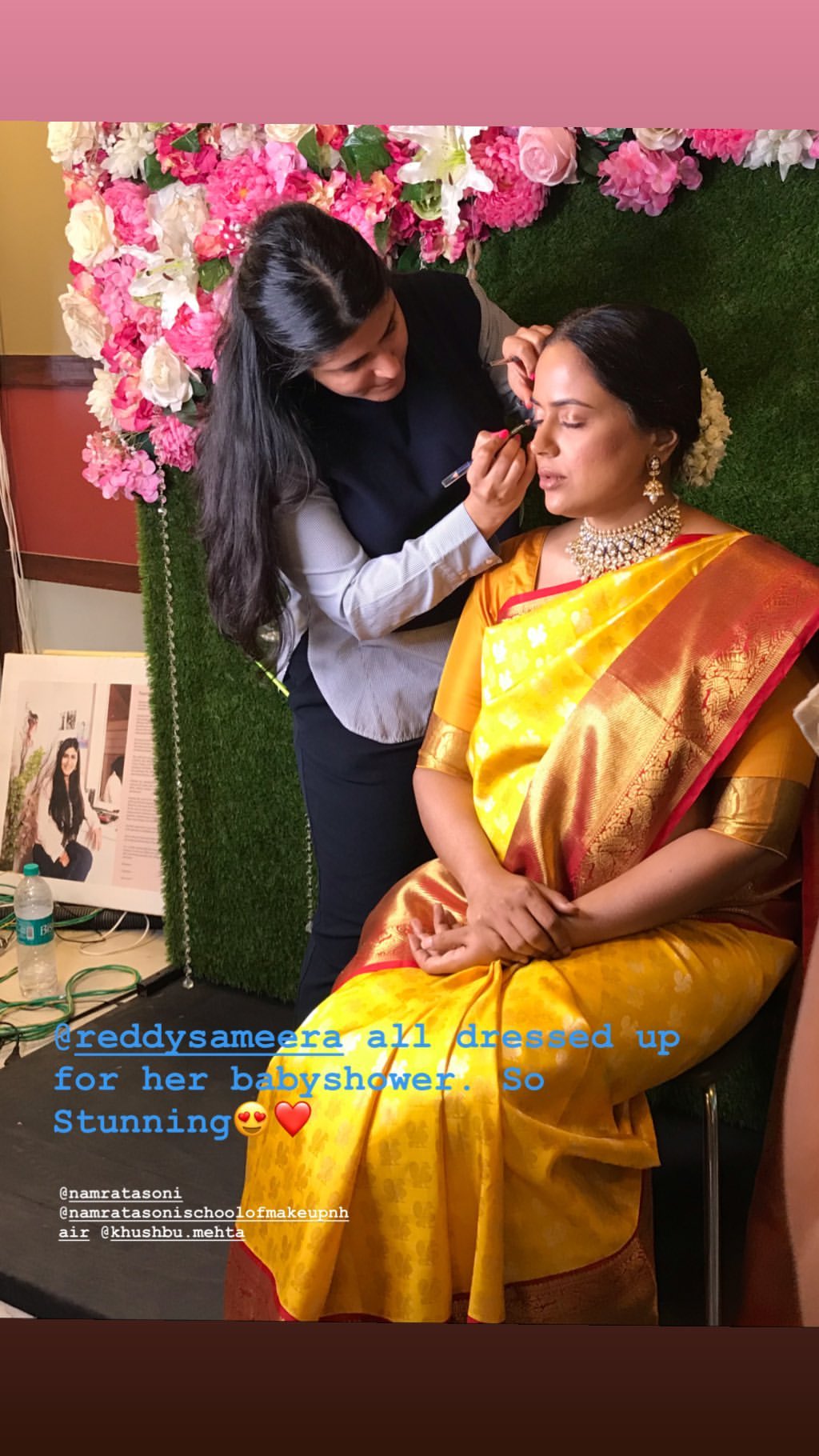 PICS: Pregnant Sameera Reddy goes traditional for her \'Godh Bharai\', wears  a kanchivaram silk saree for her baby shower!