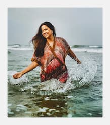 PICS: Pregnant Sameera Reddy goes traditional for her \'Godh Bharai\', wears a kanchivaram silk saree for baby shower!