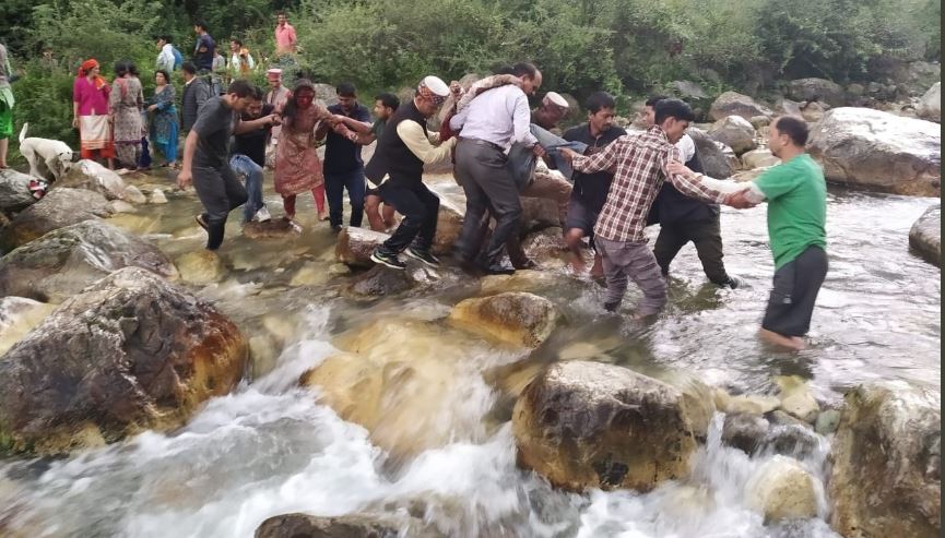 25 passengers dead, 35 injured as bus falls in gorge in Himachal Pradesh's Kullu distrcit