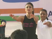 International Yoga Day 2019: Shilpa Shetty performs yoga at the Gateway of India in Mumbai![INSIDE VIDEO]