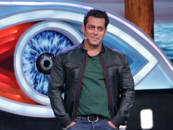 Bigg Boss 13:  Salman Khan to get Rs 403 crore for hosting the show on Colors TV? Say WHAT! Salman Khan to get Rs 403 cr for hosting Bigg Boss 13?