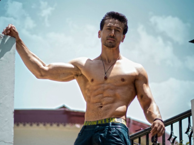 Tiger Shroff promises a bumper in his next; shares, Tiger Shroff promises a bumper in 'Baaghi 3'; shares,